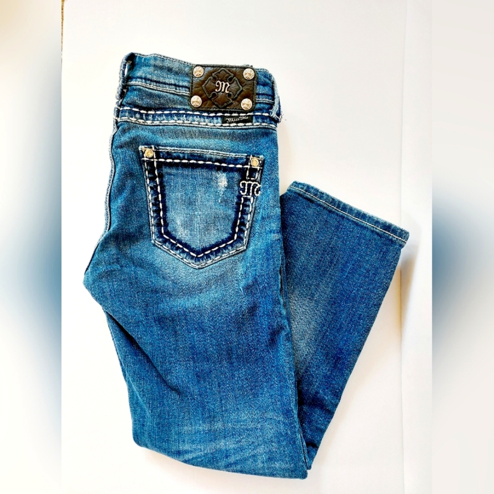 Mid-Rise Crop Distressed‎ Boyfriend Jeans size 26 Miss Me Denim Style #JPB5014